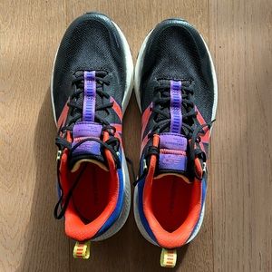 LN New Balance youth trail runners Nitrel EU39 Youth 6.5 Women’s 8 Men’s 6.5